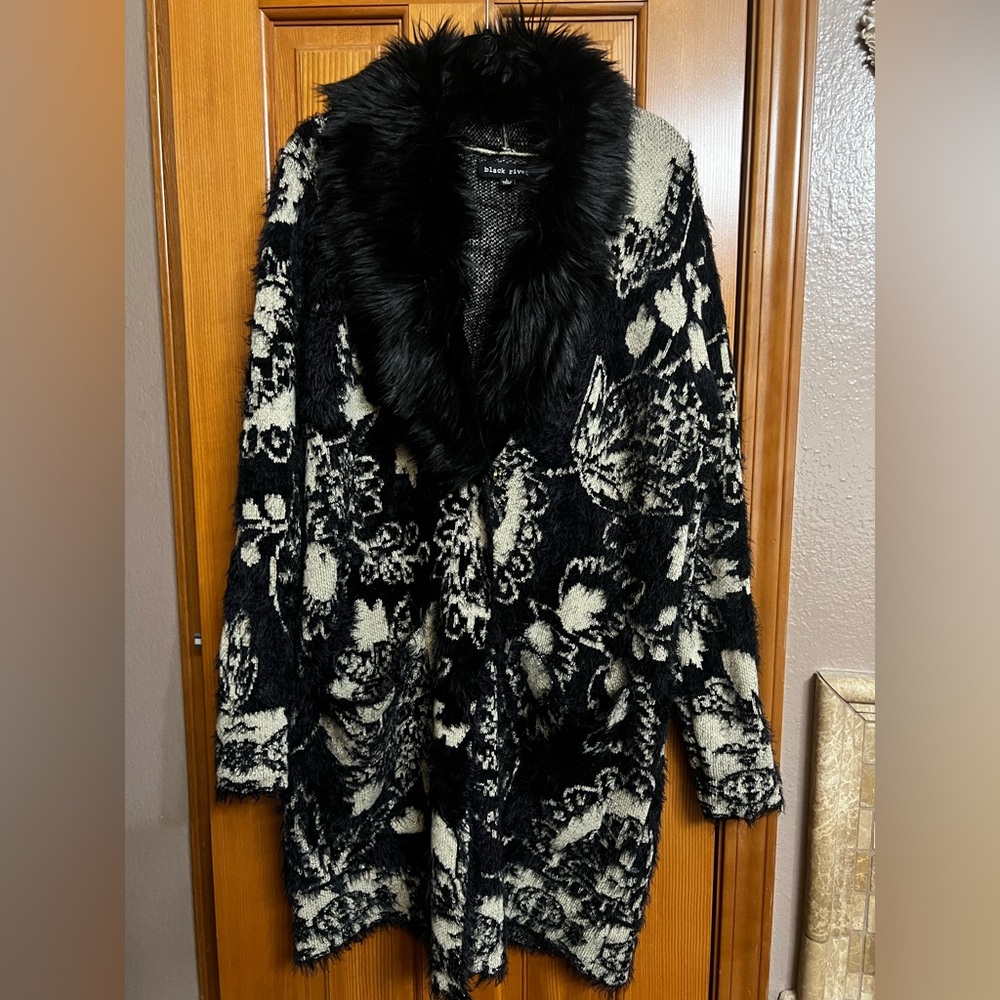 Black Rivet black and tan floral Furry chic stylish cardigan sweater size Large